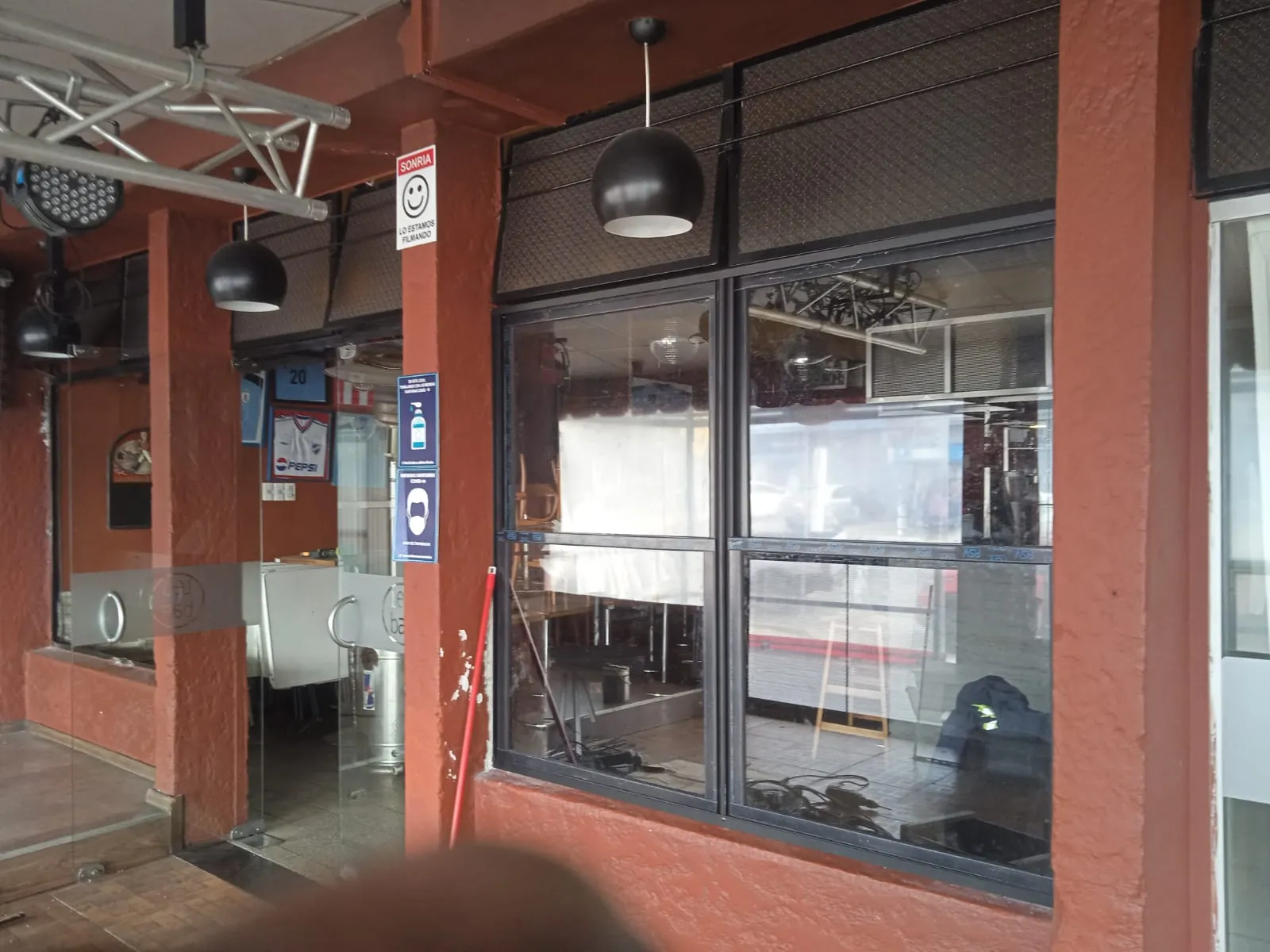 Trabajo de aberturas realizado por MG Construcciones (foto 9)
