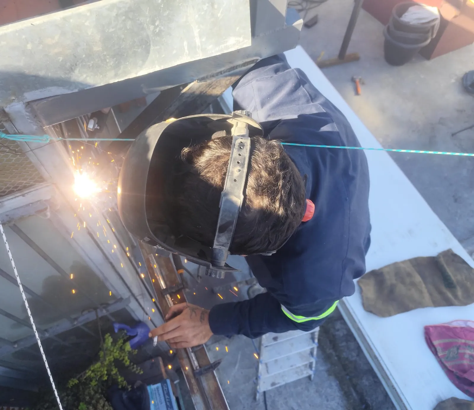 Trabajo de herrería realizado por MG Construcciones (foto 6)