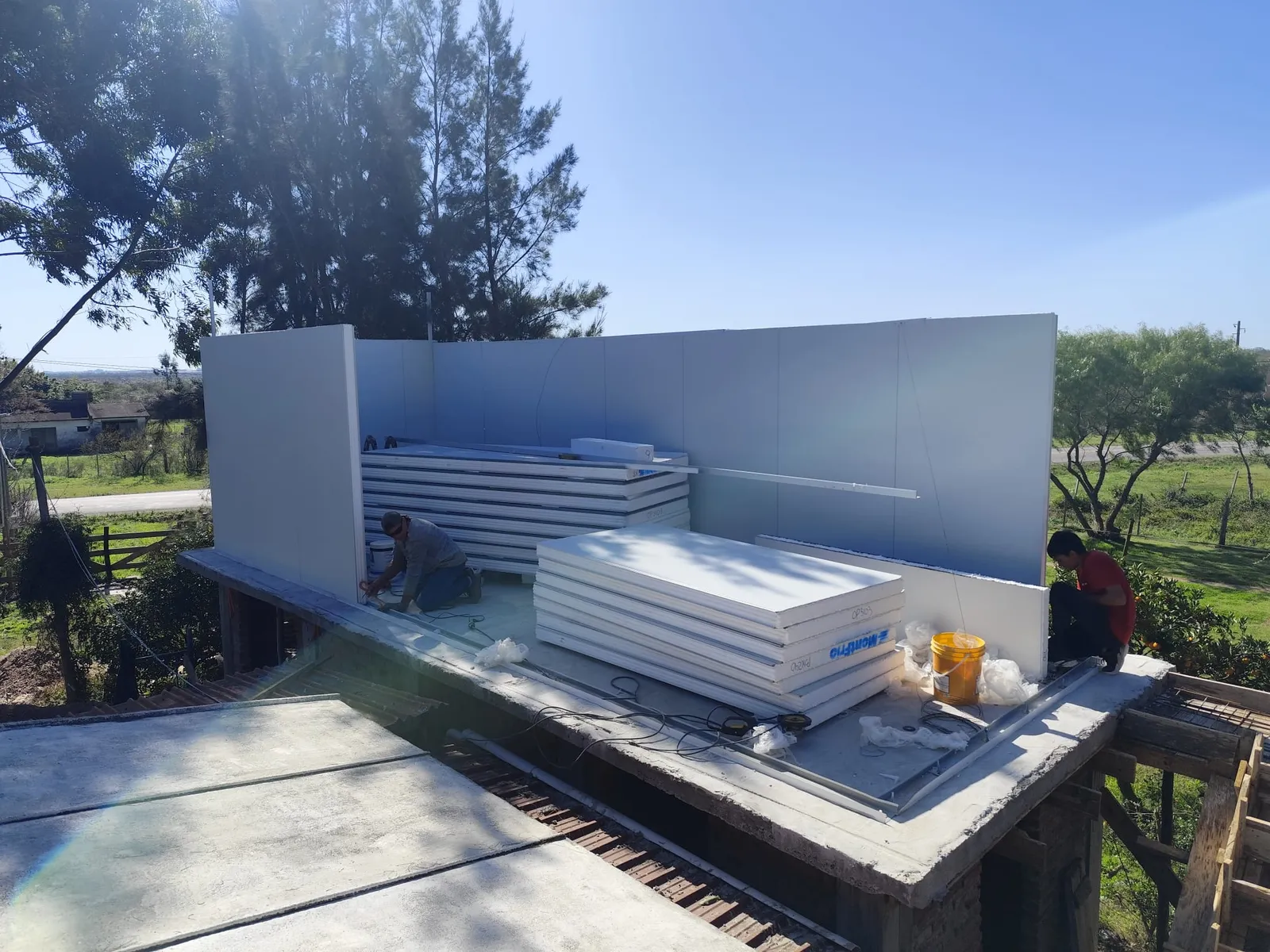 Trabajo de isopanel realizado por MG Construcciones (foto 5)